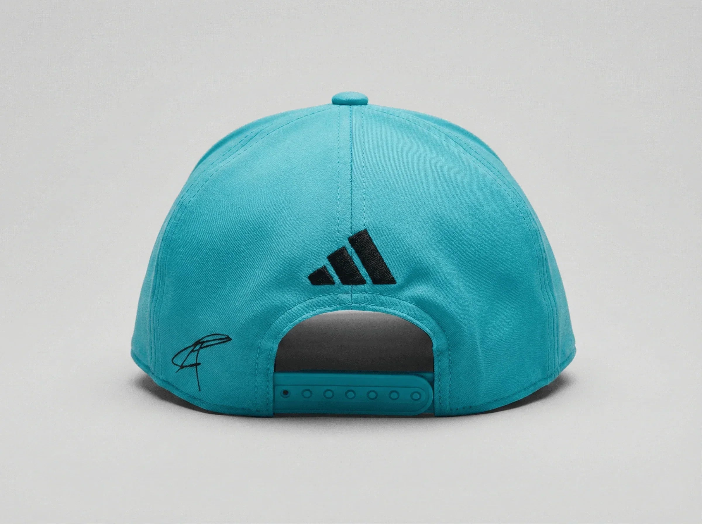 Mercedes AMG Petronas F1 2026 George Russell Team Hat Light Blue